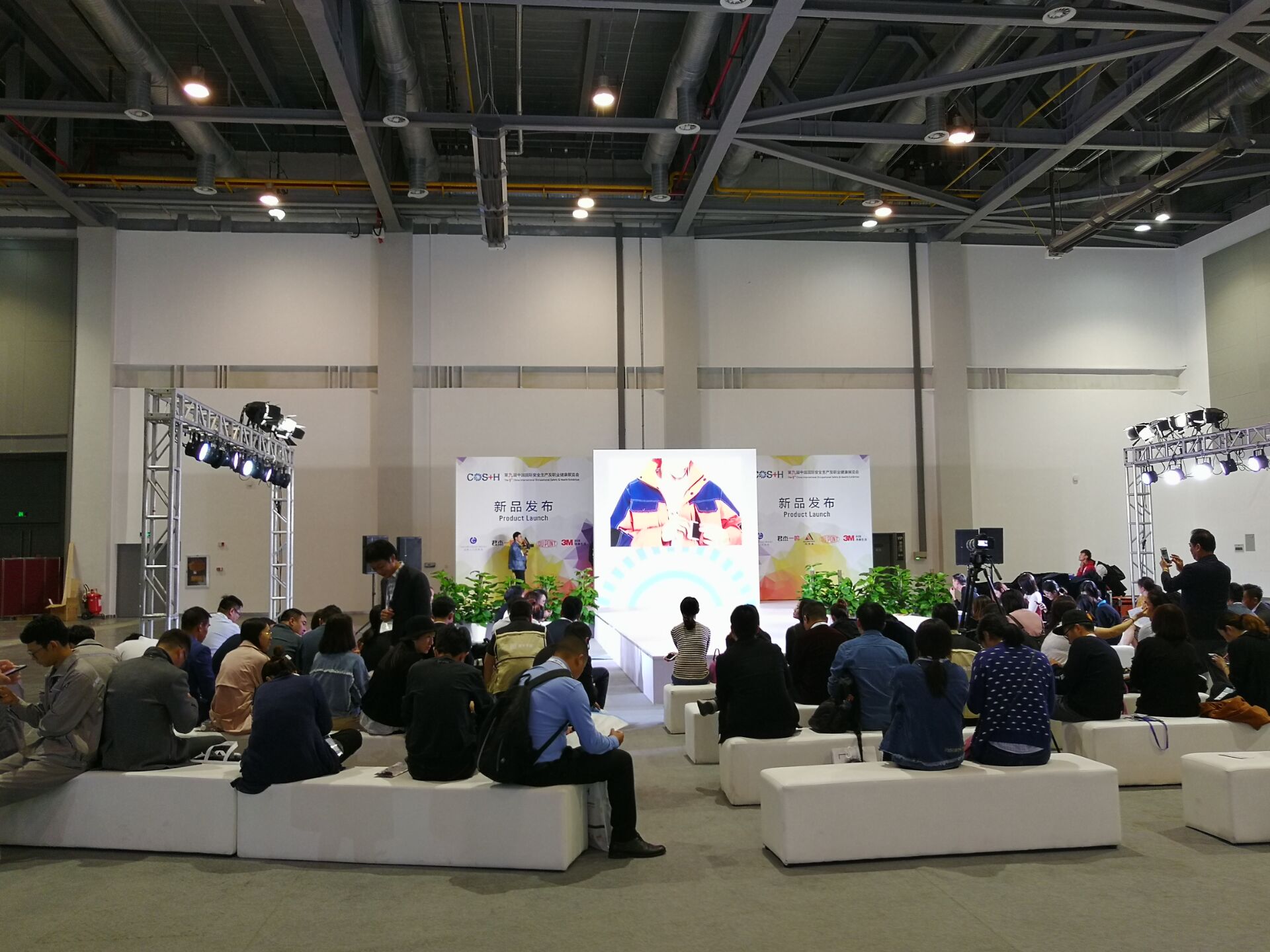 1539684404119705.jpg 1539684404119705.jpg