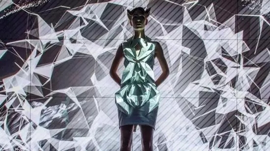 1438754591100677.jpg 640.webp.jpg