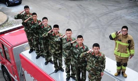 1541399198645390.jpg 2.jpg